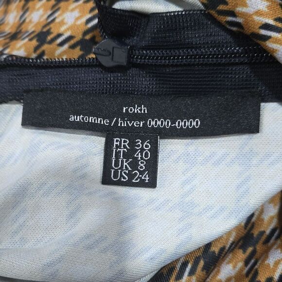 ROKH.. mask, houndstooth, turtleneck top.. - Picture 11 of 14